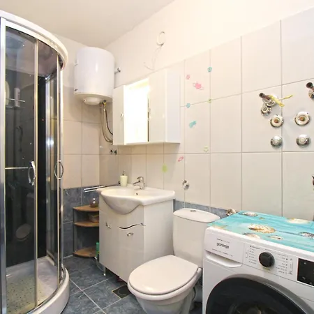 Apartment Radojka 2328 Pula