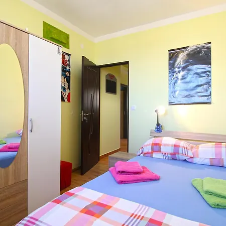 Radojka 2328 Apartamento