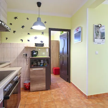 Radojka 2328 Apartamento *