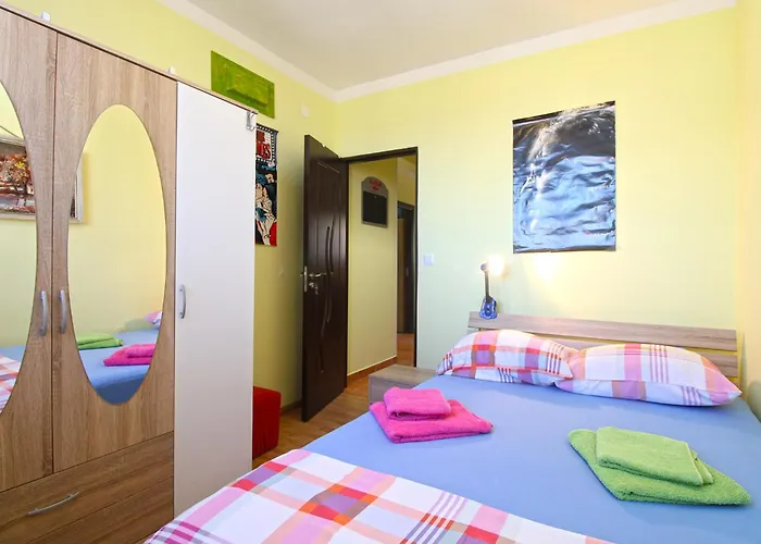 Radojka 2328 Apartamento